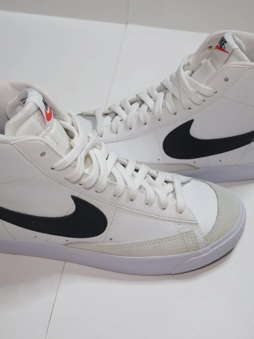 Nike Blazer Mid 77 Size 7Y Model DA4086-100